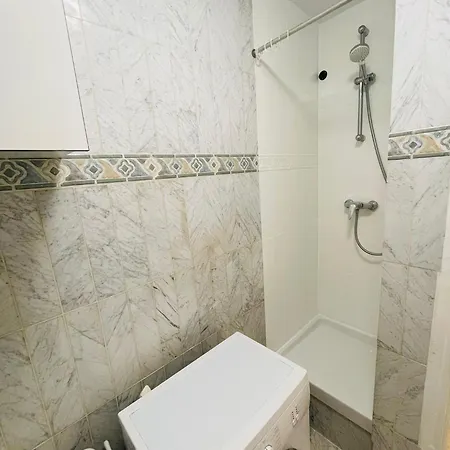 Apartment Centre De - Le Marais Bastille Voltaire - 4 Personnes Paris